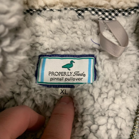 Properly Tied sherpa pullover XL - Picture 3 of 7